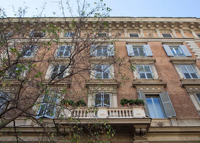 Vatican Leone IVAlbergo